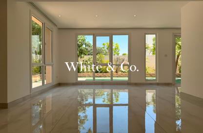 Villa - 5 Bedrooms - 6 Bathrooms for rent in Meadows 8 - Meadows - Dubai Villa - 5 Bedrooms - 6 Bathrooms for rent in Meadows 8 - Meadows - Dubai