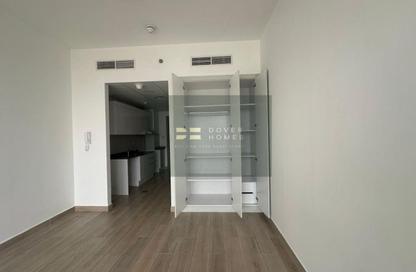 Apartment - Studio - 1 Bathroom for rent in Bloom Heights B - Bloom Heights - District 15 - Jumeirah Village Circle - Dubai