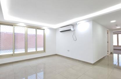 Apartment - 1 Bedroom - 3 Bathrooms for rent in Al Mamzar - Deira - Dubai