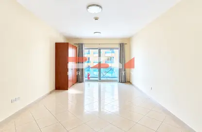 Apartment - 1 Bathroom for rent in The Crescent B - The Crescent - Dubai Production City (IMPZ) - Dubai