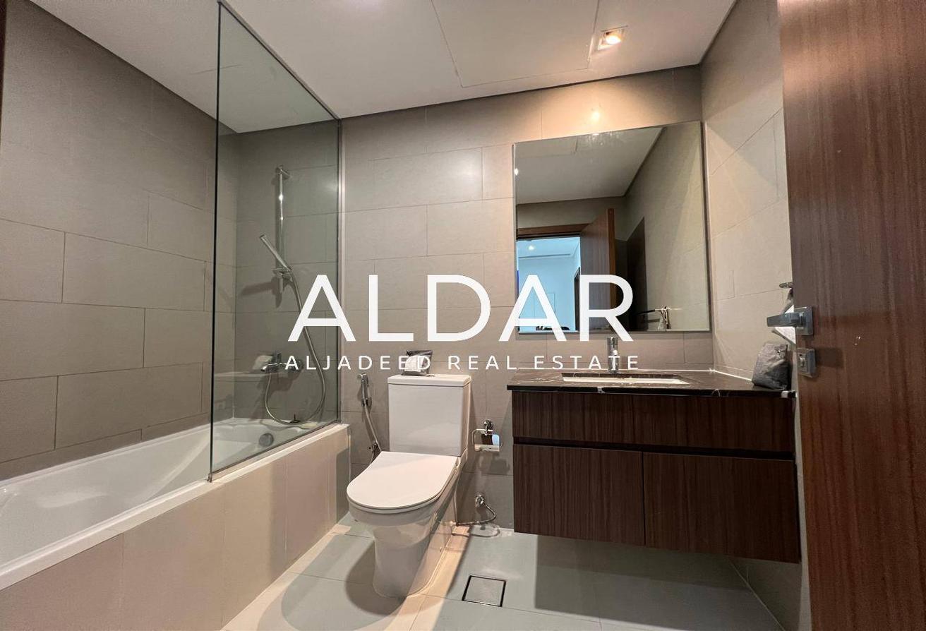 Vacant | Well Maintained | Ready To Move photo 10