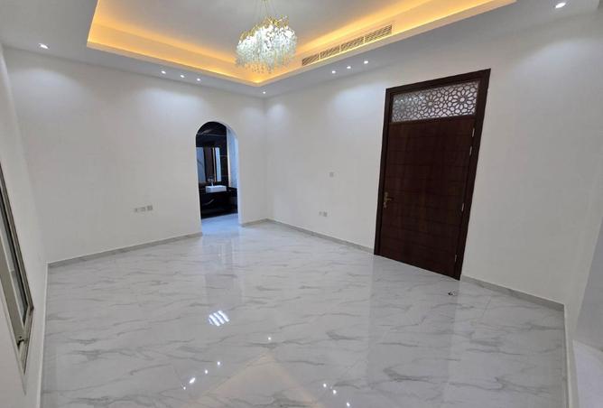 76963094 - Property Image 3