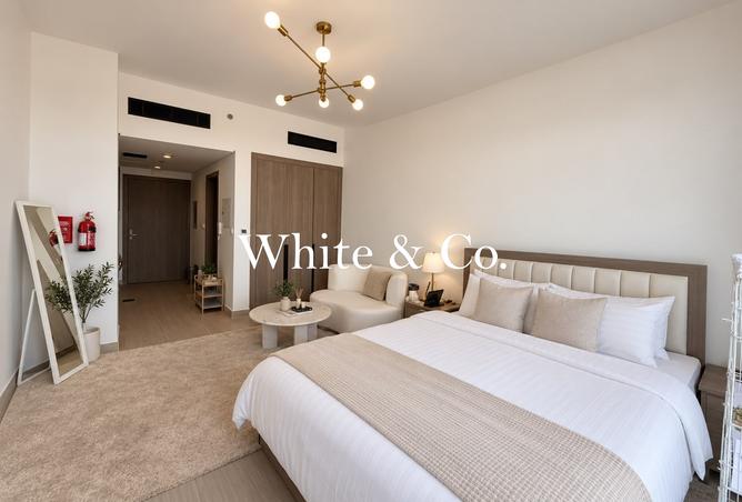 Fully Furnished | Community View | Vacant