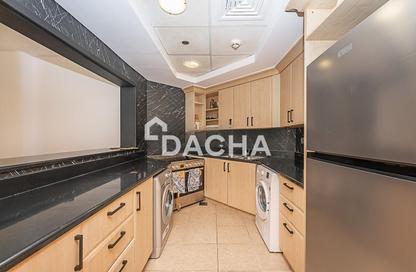 Apartment - 1 Bedroom - 2 Bathrooms for rent in Al Shahla - Shoreline Apartments - Palm Jumeirah - Dubai