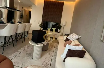 شقة - غرفة نوم - 2 حمامات للايجار في ذا ايست كريست - ديستريكت 17 - قرية جميرا الدائرية - دبي