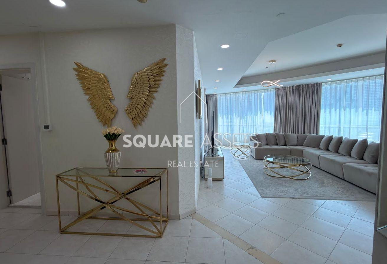 Stunning 4BR | Newly Renovated | Prime Location photo 4
