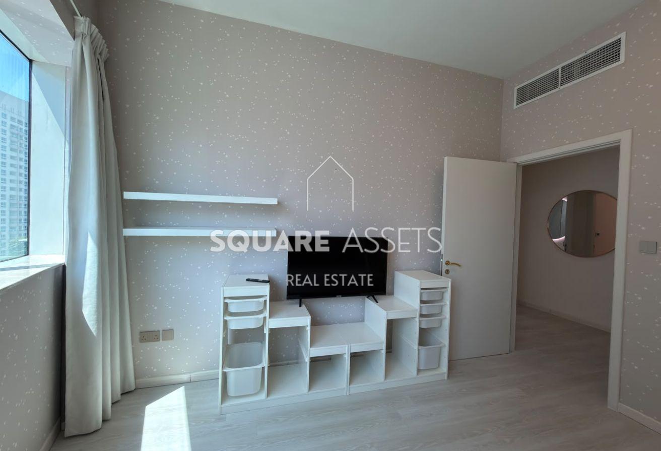 Stunning 4BR | Newly Renovated | Prime Location photo 18