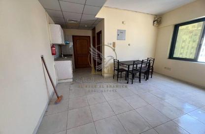 Apartment - 1 - 1 for rent in Al Mareija - Al Gharb - Sharjah Apartment - 1 - 1 for rent in Al Mareija - Al Gharb - Sharjah