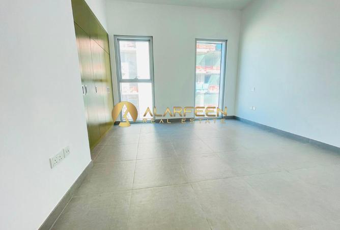 100853068 - Property Image 3