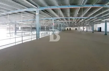 Warehouse - Studio for rent in Phase 2 - Dubai Investment Park (DIP) - Dubai