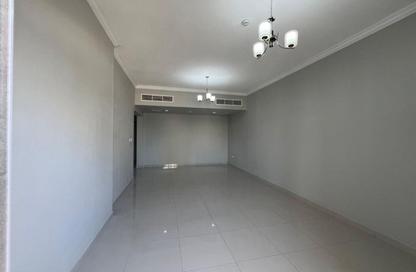 Apartment - 2 Bedrooms - 3 Bathrooms for rent in Al Khan Lagoon Tower - Al Khan Lagoon - Al Khan - Sharjah