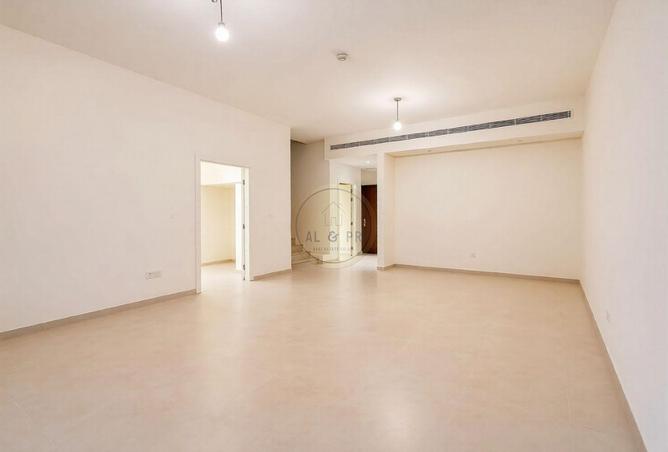 137442637 - Property Image 2