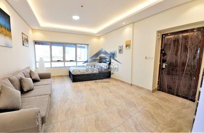 Apartment - Studio - 1 Bathroom for rent in Al Saada Street - Al Mushrif - Abu Dhabi
