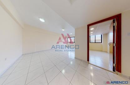 Apartment - 1 Bedroom - 1 Bathroom for rent in Golden Sands 1 - Al Mankhool - Bur Dubai - Dubai