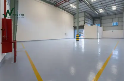 مستودع - استوديو - 1 حمام للايجار في جبل علي - دبي