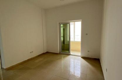 Apartment - 1 Bedroom - 1 Bathroom for rent in Al Qulaya'ah - Al Sharq - Sharjah