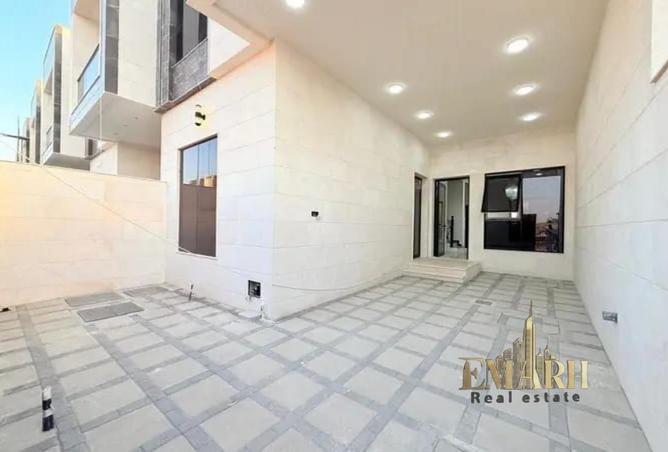 98720147 - Property Image 3