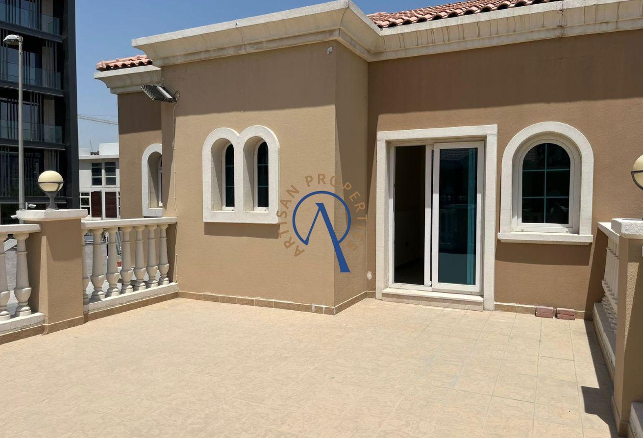 CORNER TOWNHOUSE | PRIVATE GARDEN | CALL NOW photo 2