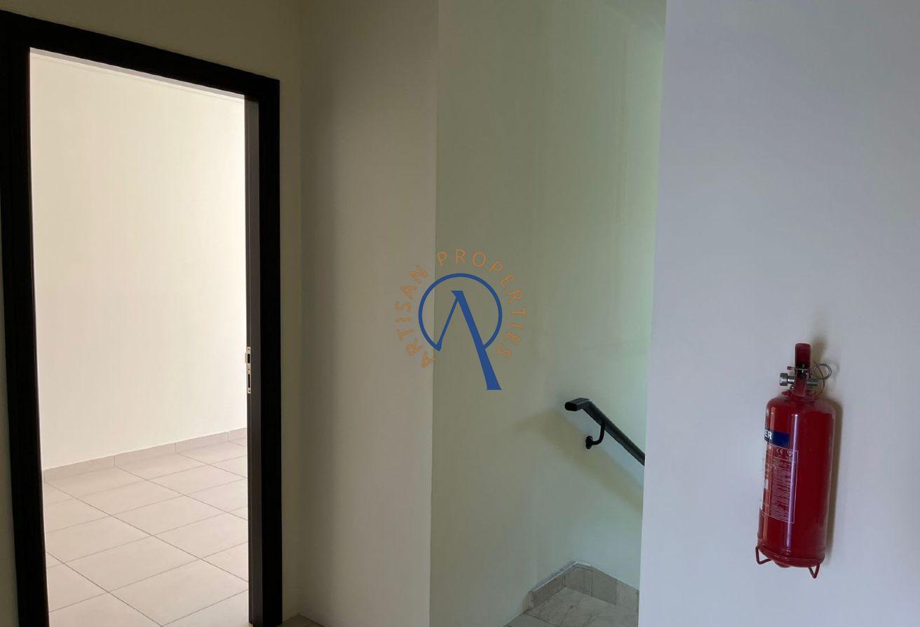 CORNER TOWNHOUSE | PRIVATE GARDEN | CALL NOW photo 12