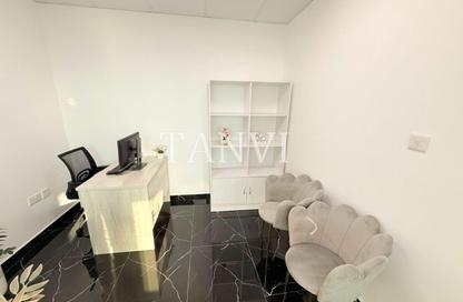 Office Space - Studio - 1 Bathroom for rent in Fatima Mohammad Ahmad Bin Suleiman Building - Al Raffa - Bur Dubai - Dubai