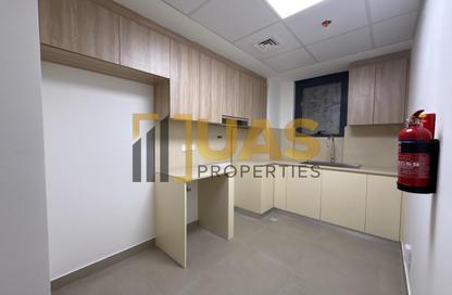 Apartment - 1 Bedroom - 2 Bathrooms for rent in Jumeirah Garden City - Al Satwa - Dubai