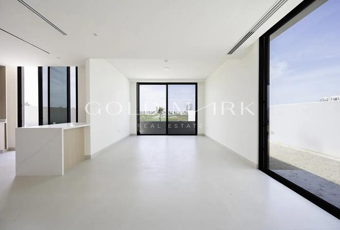 77389211 - Property Main Image