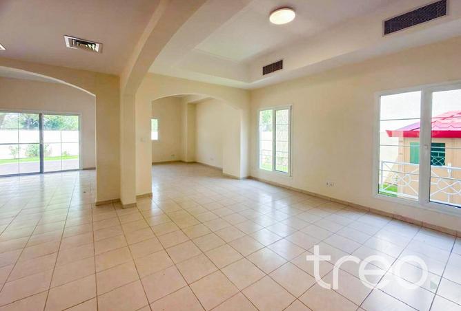 104678130 - Property Image 3