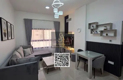 شقة - غرفة نوم - 2 حمامات للايجار في مساكن كورنيش عجمان - طريق كورنيش عجمان - عجمان