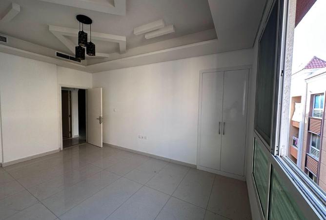 91836580 - Property Image 3