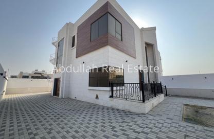 Villa - 4 - 5 for rent in Al Hooshi Villas - Hoshi - Al Badie - Sharjah Villa - 4 - 5 for rent in Al Hooshi Villas - Hoshi - Al Badie - Sharjah