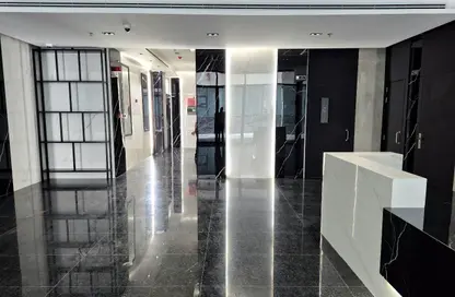 شقة - غرفة نوم - 2 حمامات للايجار في بناية الحور - تجارية مويلح - الشارقة