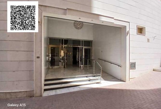 111852000 - Property Image 2
