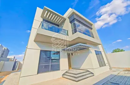 Villa - 4 Bedrooms - 5 Bathrooms for sale in Sharjah Garden City - Sharjah