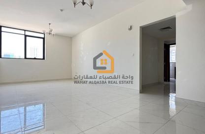 Apartment - 2 Bedrooms - 3 Bathrooms for rent in Al Mamzar Tower - Al Mamzar - Sharjah - Sharjah