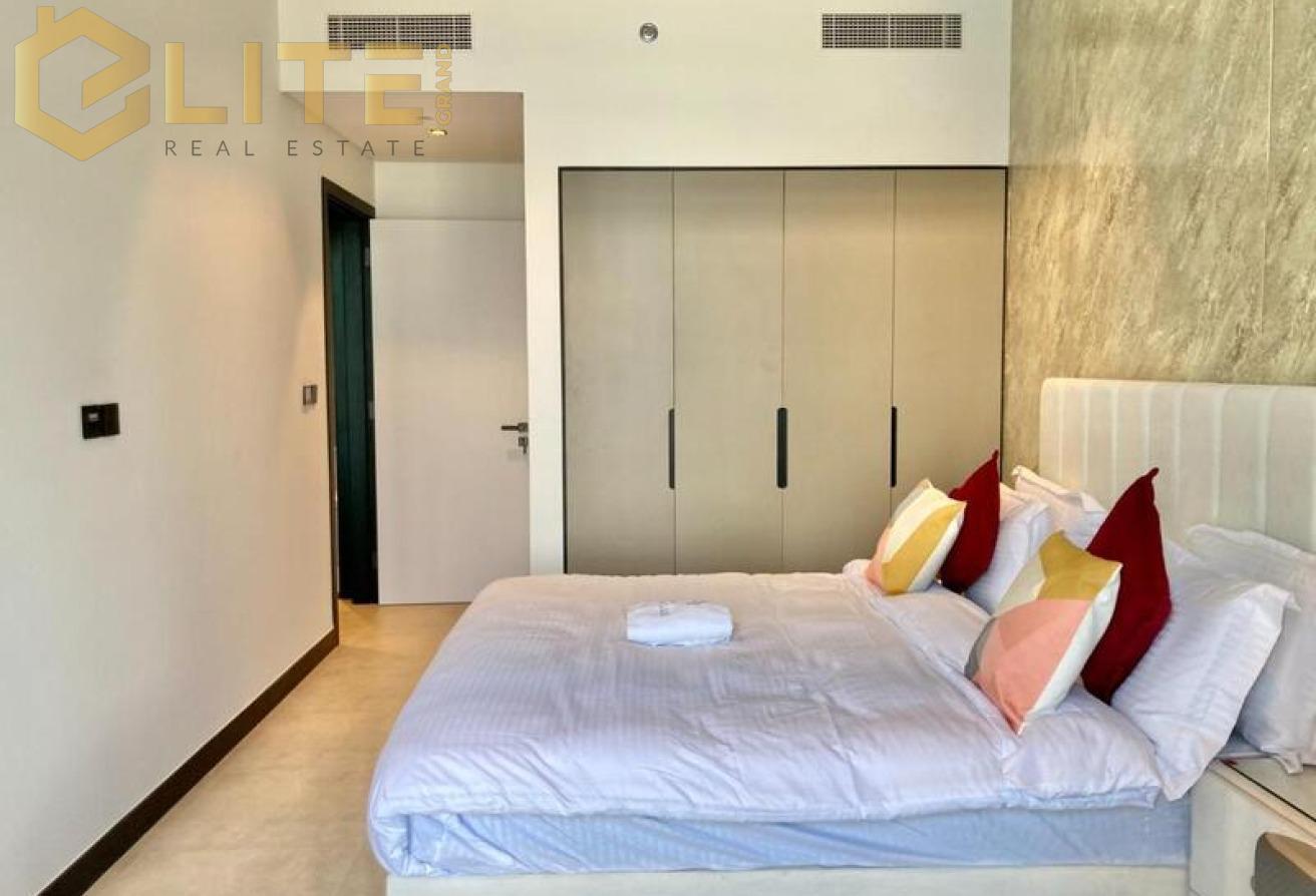LUXURIOUS LIVING | CANAL & BURJ KHALIFA VIEW photo 3