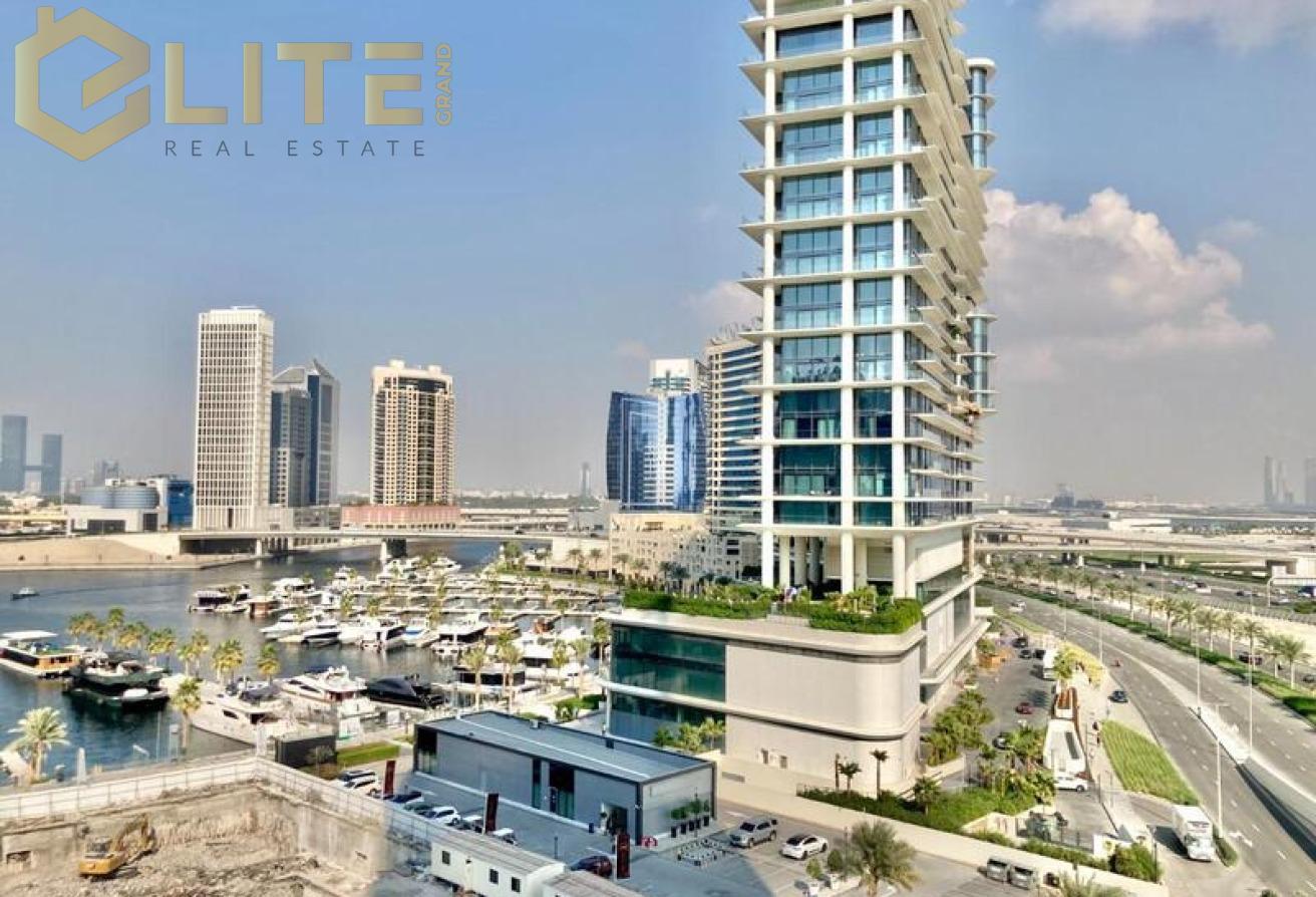 LUXURIOUS LIVING | CANAL & BURJ KHALIFA VIEW photo 25