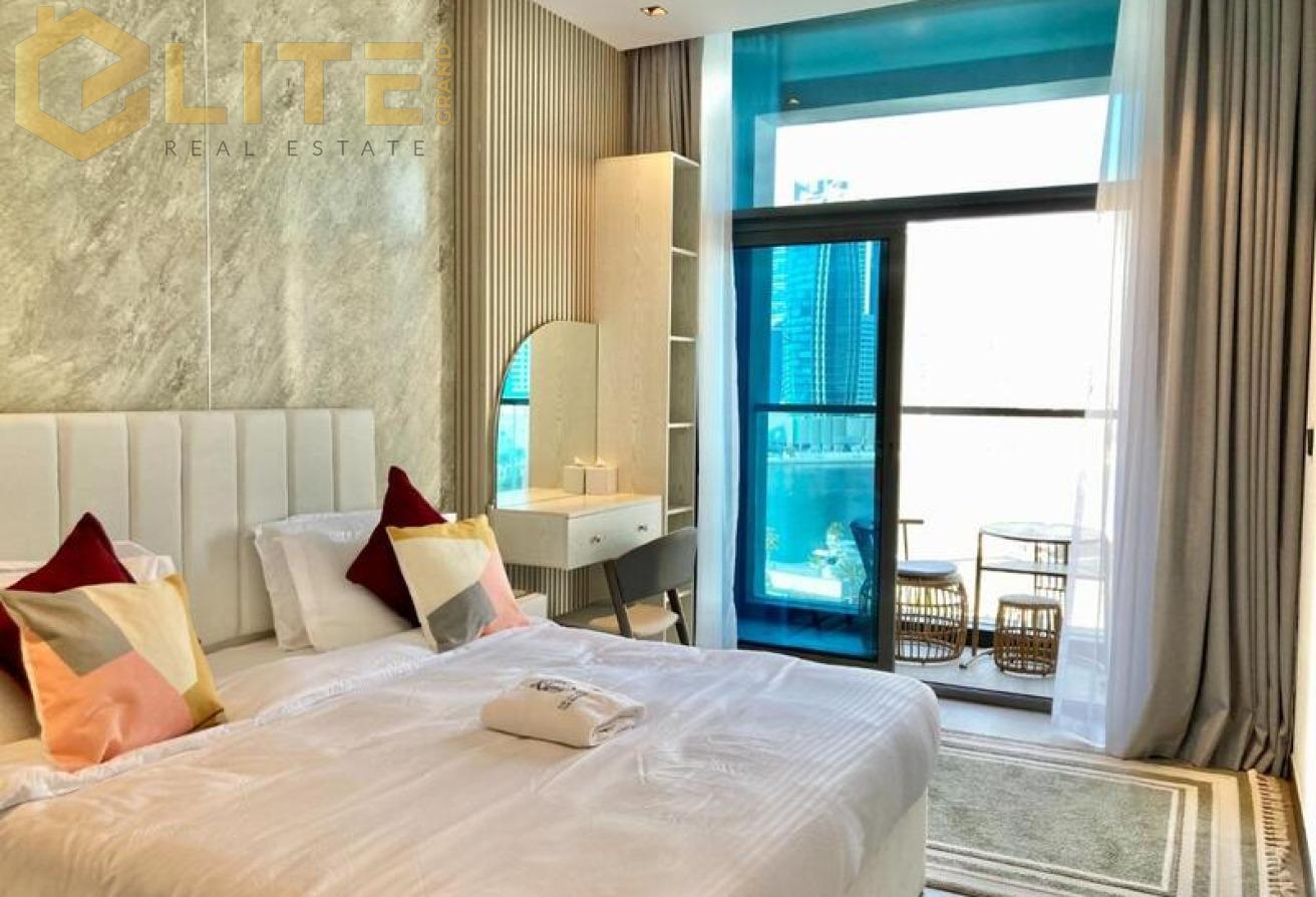 LUXURIOUS LIVING | CANAL & BURJ KHALIFA VIEW photo 4