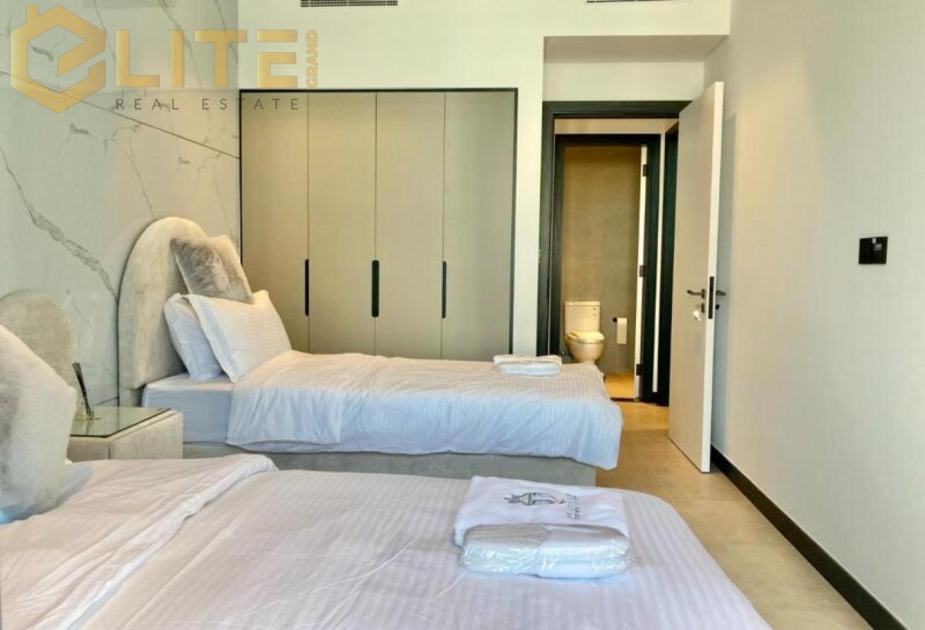 LUXURIOUS LIVING | CANAL & BURJ KHALIFA VIEW photo 7