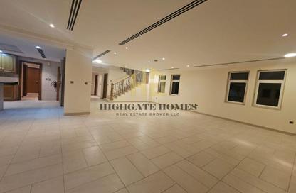 Villa - 4 Bedrooms - 5 Bathrooms for rent in District 3 - Jumeirah Park - Dubai Villa - 4 Bedrooms - 5 Bathrooms for rent in District 3 - Jumeirah Park - Dubai