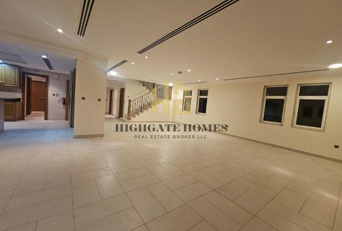136571325 - Property Image 2