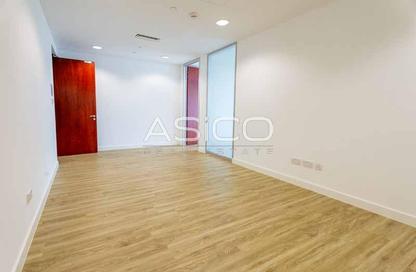 Office Space - Studio for rent in Emaar Business Park Building 1 - Emaar Business Park - Sheikh Zayed Road - Dubai