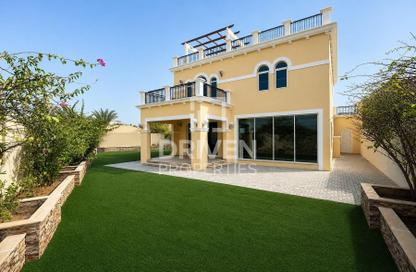 Villa - 4 Bedrooms - 4 Bathrooms for rent in District 9 - Jumeirah Park - Dubai