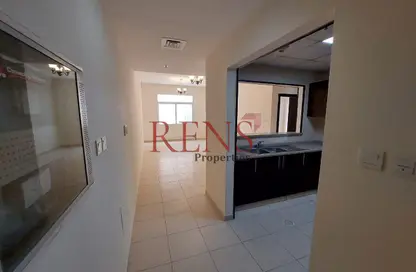 Apartment - 1 Bedroom - 2 Bathrooms for rent in Mazaya 1 - Queue Point - Liwan - Dubai