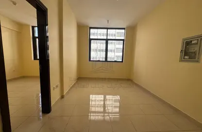 Apartment - 1 Bedroom - 2 Bathrooms for rent in Tourist Club Area - Abu Dhabi Apartment - 1 Bedroom - 2 Bathrooms for rent in Tourist Club Area - Abu Dhabi