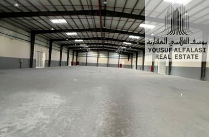 Warehouse - Studio - 4 Bathrooms for sale in Umm Al Thuoob - Umm Al Quwain