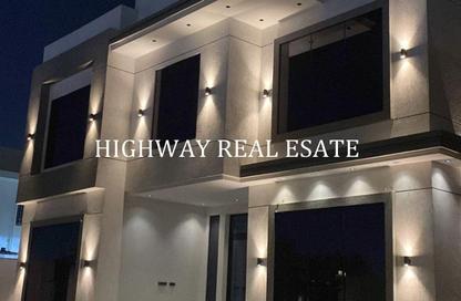 Villa - 5 Bedrooms - 6 Bathrooms for rent in Al Tarfa - Mughaidir - Sharjah