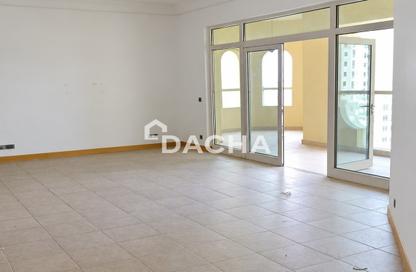 Apartment - 2 - 3 for rent in Al Shahla - Shoreline Apartments - Palm Jumeirah - Dubai