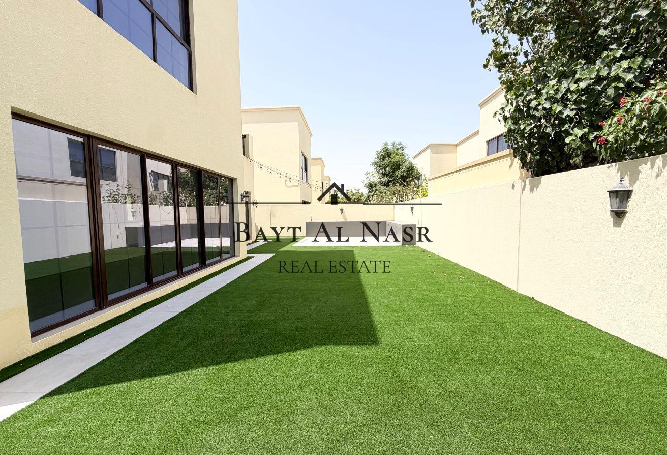 Super Landscaped | Next to cycling Jogging track photo 4
