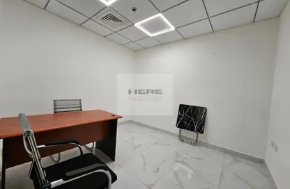 Office Space - Studio - 2 Bathrooms for rent in Al Garhoud business center - Al Garhoud - Dubai