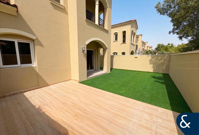 56951617 - Property Image 2